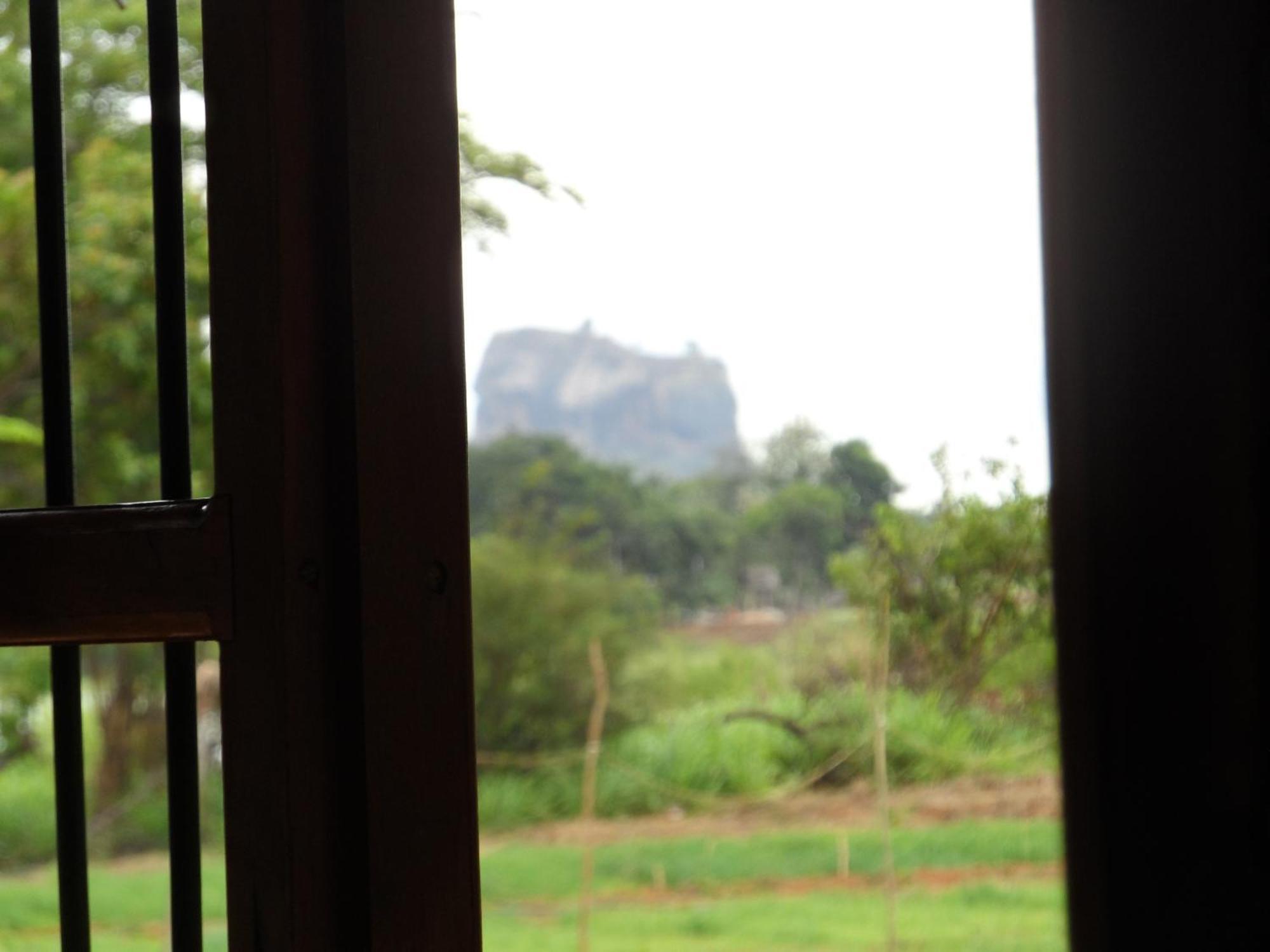Sigiri Lake Paradise Sigiriya Room photo